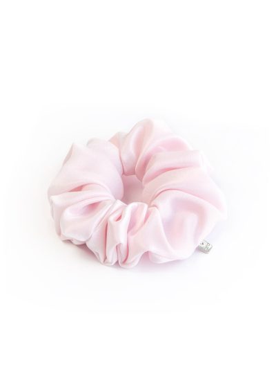 Chouchou fluffy satiné couleur rose poudre accessoires Collection de Noël 2022 Magie 14 Kara Bijoux