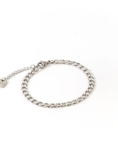 Braclelet chaîne à grandes mailles souples plates en acier inoxydable style urbain été 2024 Kara Bijoux